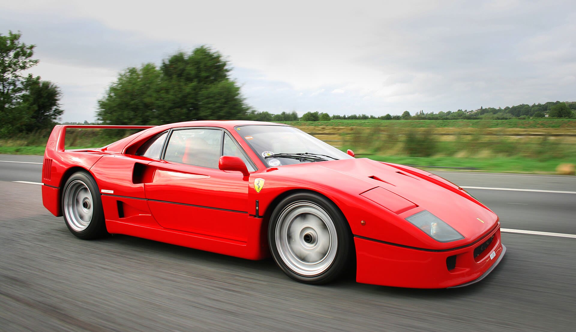 Red Ferrari F40